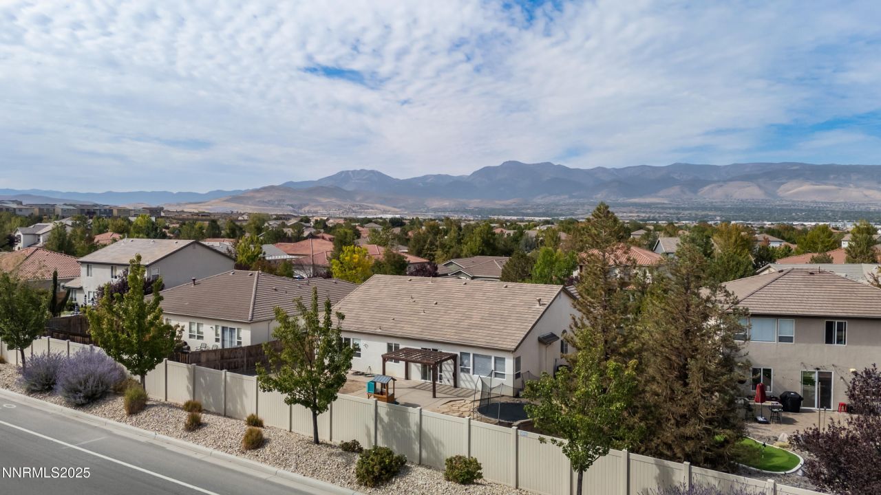 10700 Summer Glen Drive, Reno, NV 89521 Photo