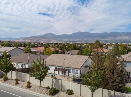 10700 Summer Glen Drive, Reno, NV 89521 Photo