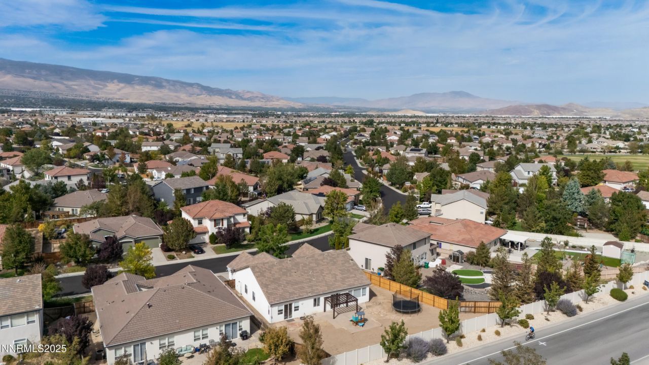10700 Summer Glen Drive, Reno, NV 89521 Photo