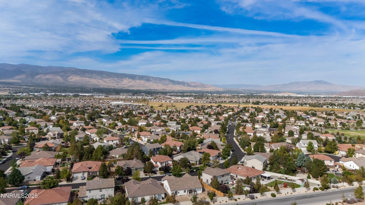 10700 Summer Glen Drive, Reno, NV 89521 Photo