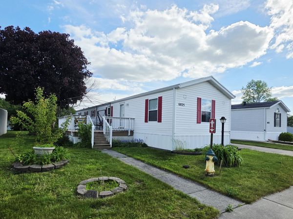6825 Miss Ellie Court, Kalamazoo, MI 49009