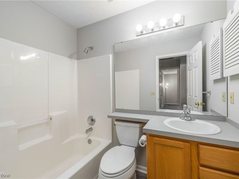 23061 Brick Mill Run, Unit C3, Westlake, OH 44145 Photo 24