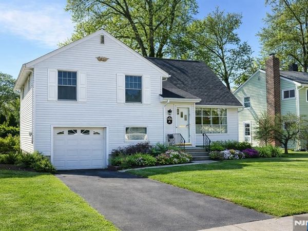 96 Grove Street, WALDWICK, NJ 07463