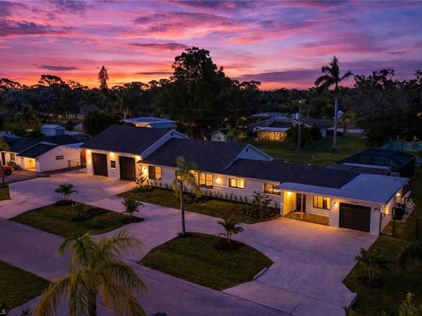 4568 San Antonio LN, BONITA SPRINGS, FL 34134