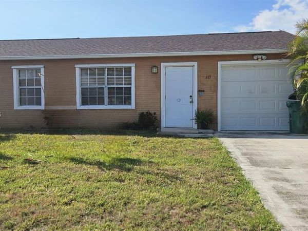 613 SW Sandbar Ter, Port St. Lucie, FL 34953