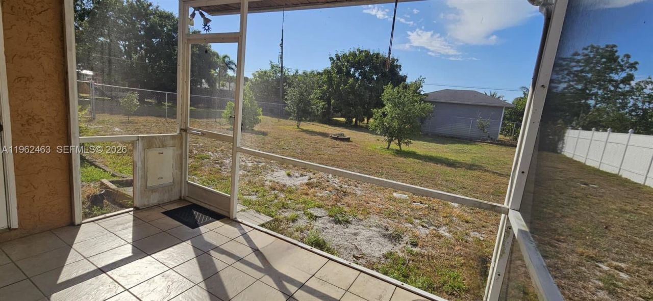 613 SW Sandbar Ter, Port Saint Lucie, FL 34953 Photo