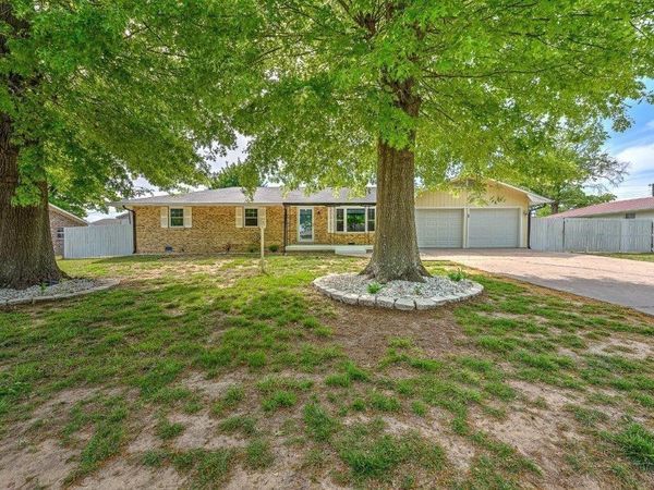 1902 16th Street , Rogers, AR 72758