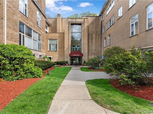 520 Ashford Avenue, Unit 5, Ardsley, NY 10502