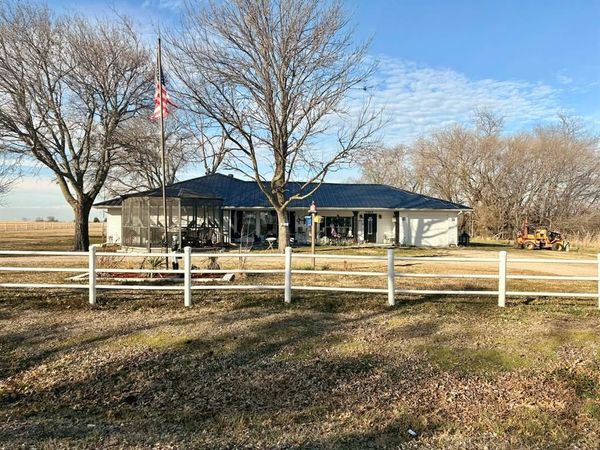 636 County Road 1535 , Bonham, TX 75418