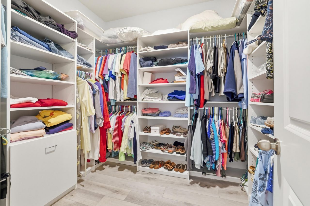 880 Cypress Way Photo 20