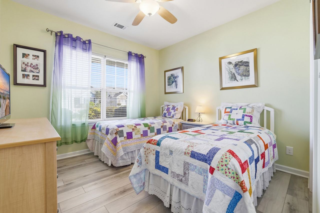 880 Cypress Way Photo 21