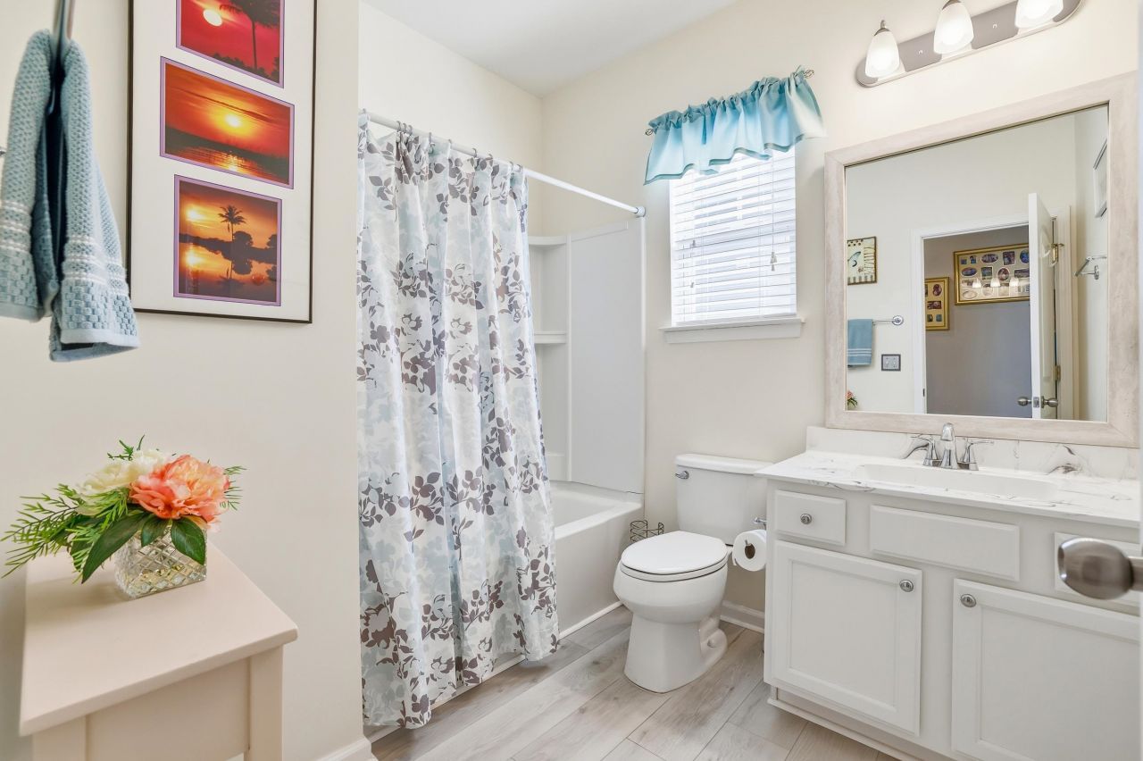 880 Cypress Way Photo 22