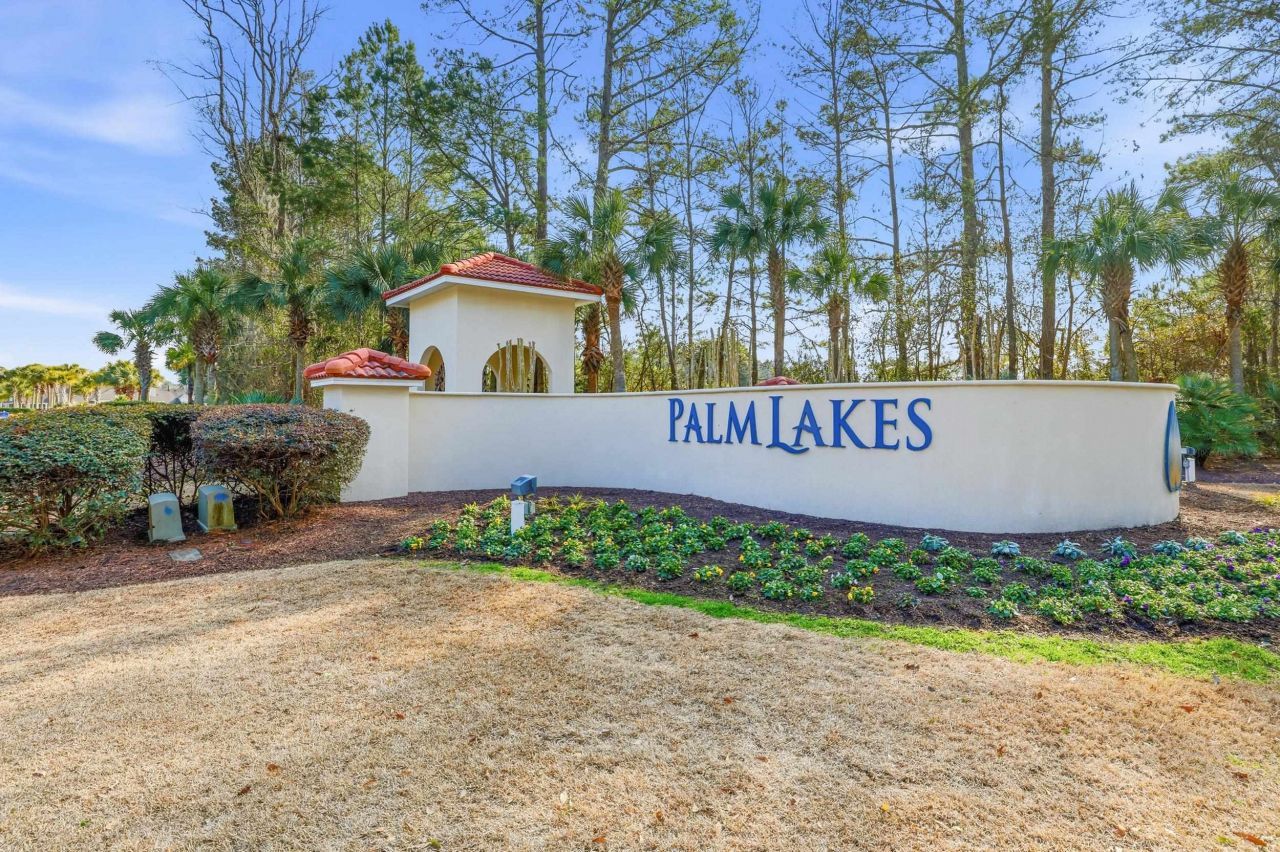 880 Cypress Way Photo 32