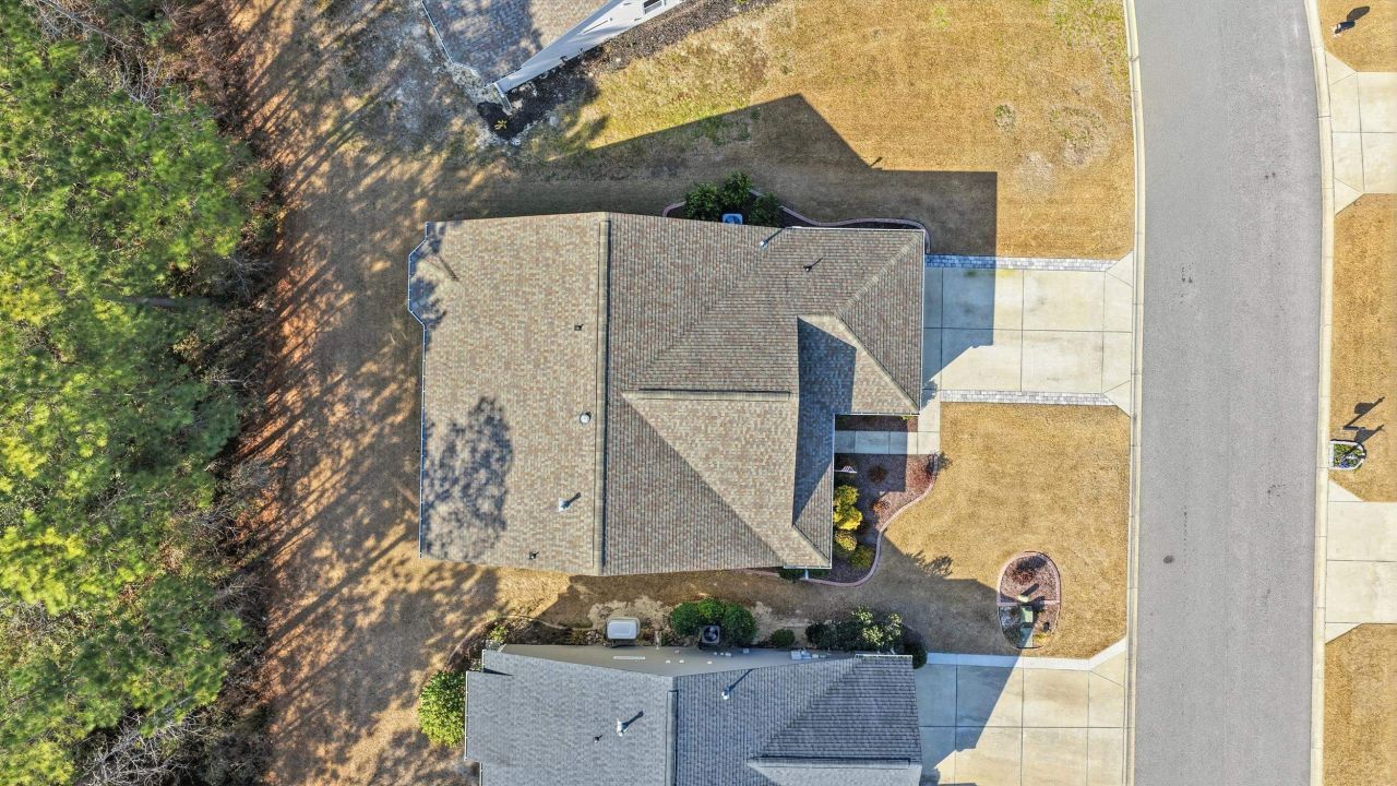 880 Cypress Way Photo 33