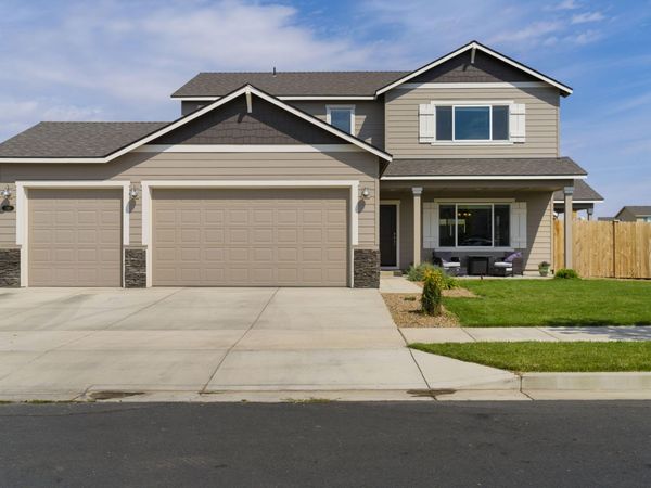 280 NW Double Eagle Avenue, Madras, OR 97741