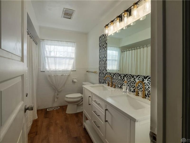 600 Laurelann Drive, Dayton, OH 45429 Photo 18