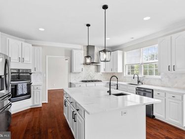 11571 MICA PLACE, LOVETTSVILLE, VA 20180