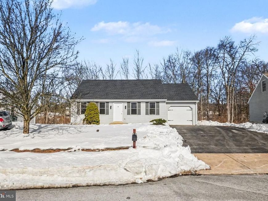 27 Homestead Drive, Denver, PA 17517 Main Photo