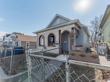 2111 J Street, Omaha, NE 68107