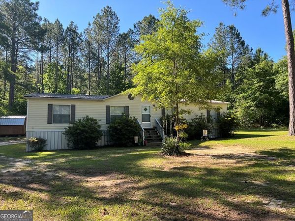 166 Pebble Hills Road, Cochran, GA 31014