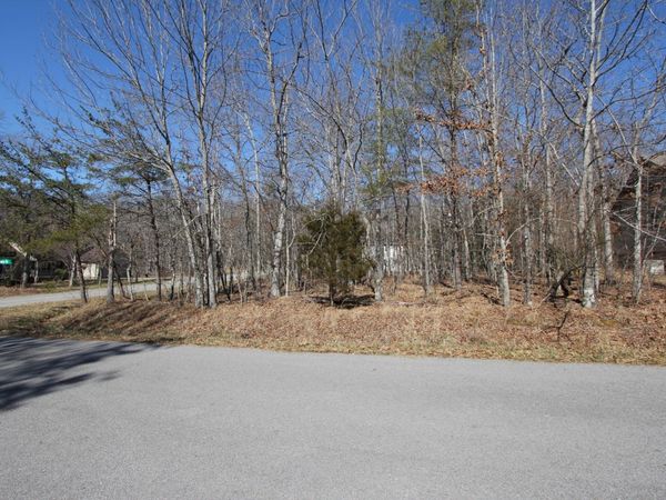 162 Exeter Dr, Crossville, TN 38558