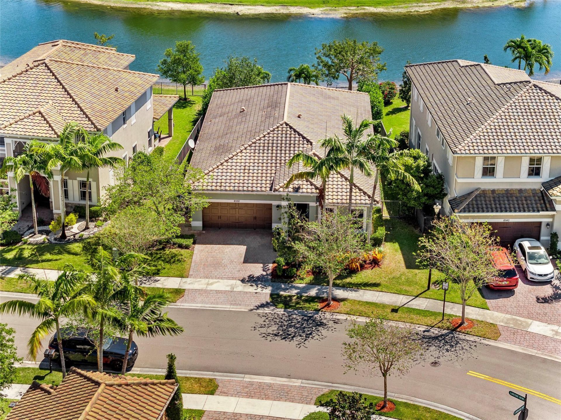 8550 Lakeside Bend, Parkland, FL 33076 Photo