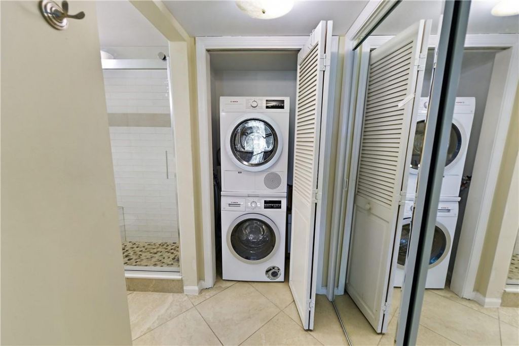 775 Jeffery Street, Unit 303, Boca Raton, FL 33487 Photo