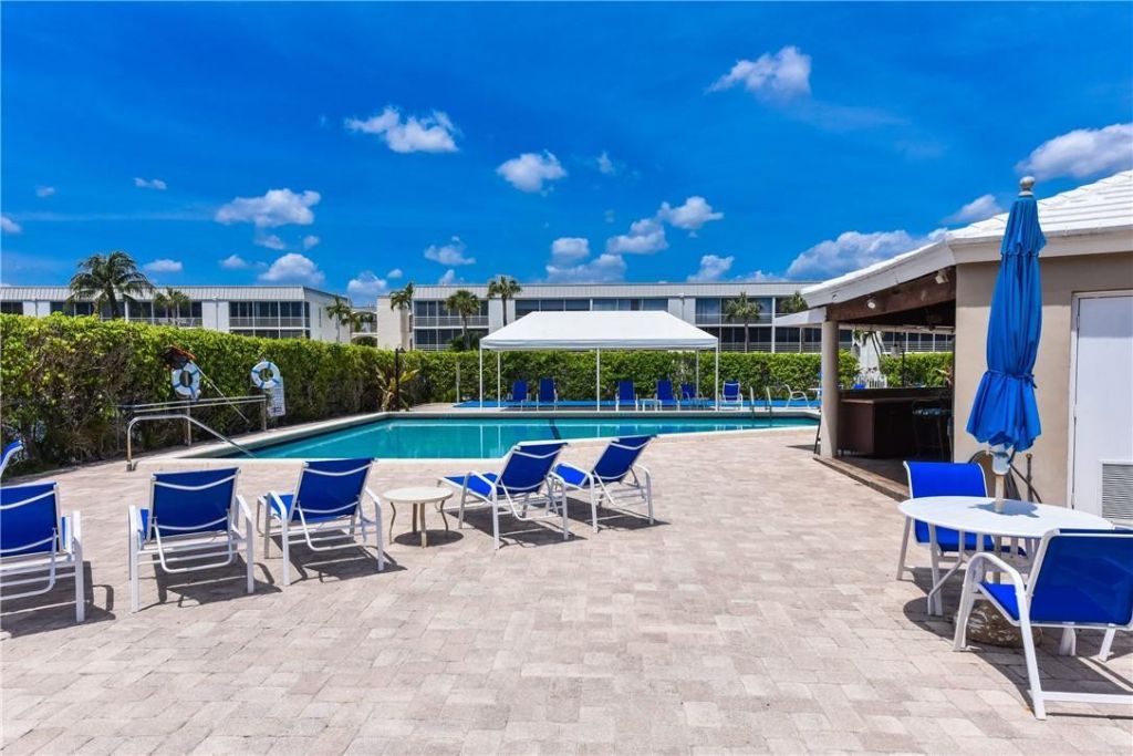 775 Jeffery Street, Unit 303, Boca Raton, FL 33487 Photo