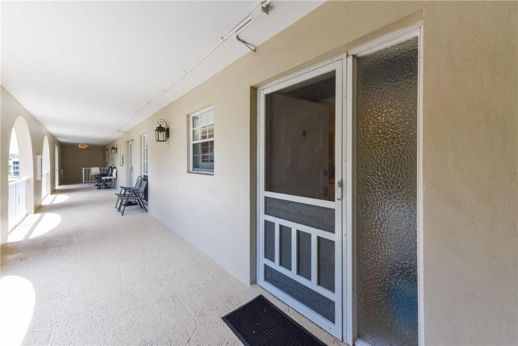 775 Jeffery Street, Unit 303, Boca Raton, FL 33487 Photo