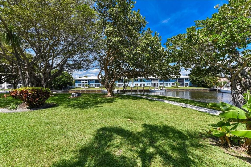 775 Jeffery Street, Unit 303, Boca Raton, FL 33487 Photo