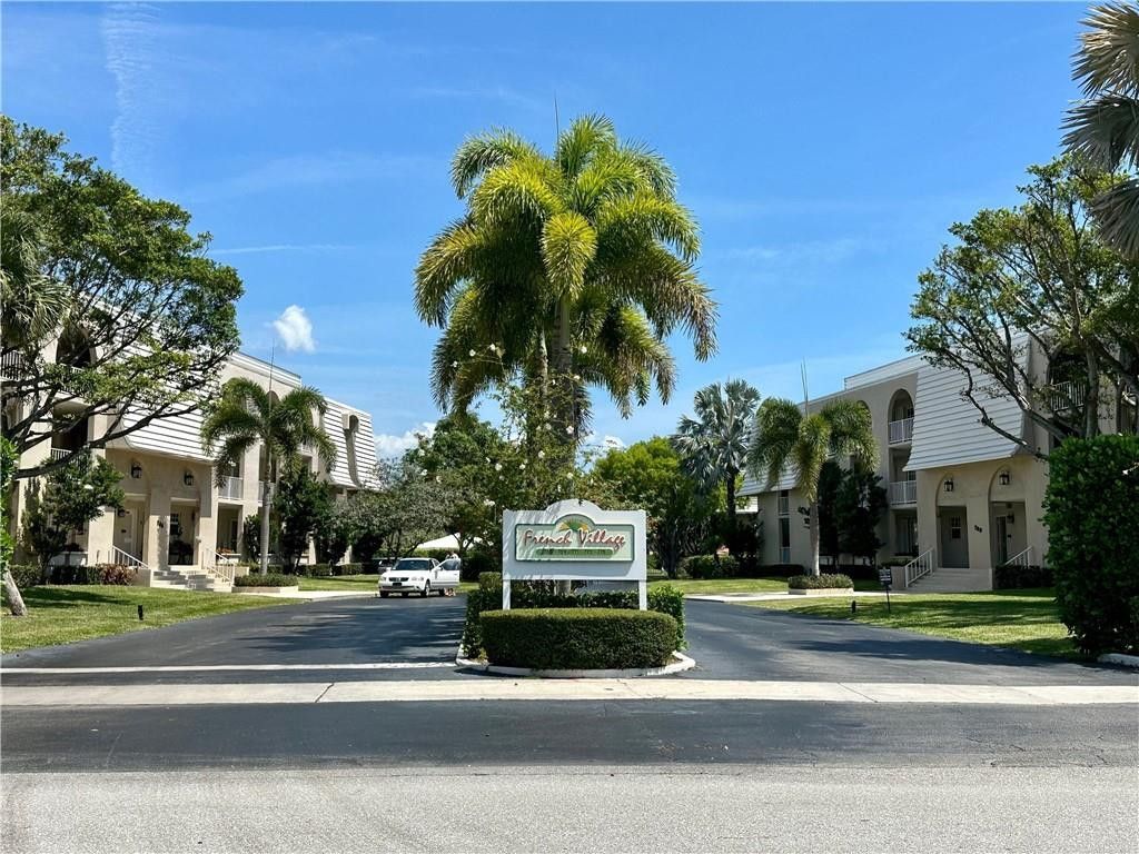 775 Jeffery Street, Unit 303, Boca Raton, FL 33487 Photo