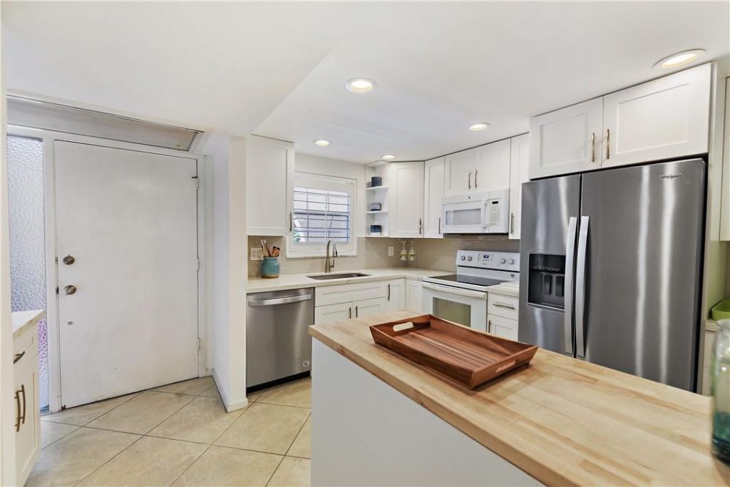 775 Jeffery Street, Unit 303, Boca Raton, FL 33487 Photo