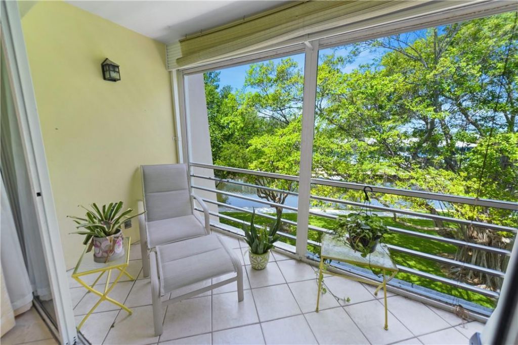 775 Jeffery Street, Unit 303, Boca Raton, FL 33487 Photo