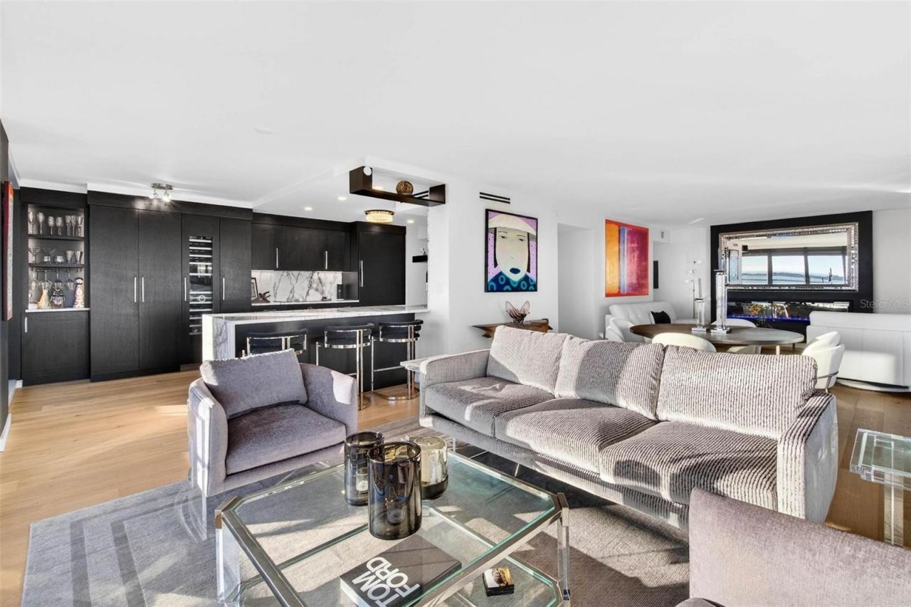 5950 Pelican Bay Plaza S, Unit 2A, Saint Petersburg, FL 33707 Photo