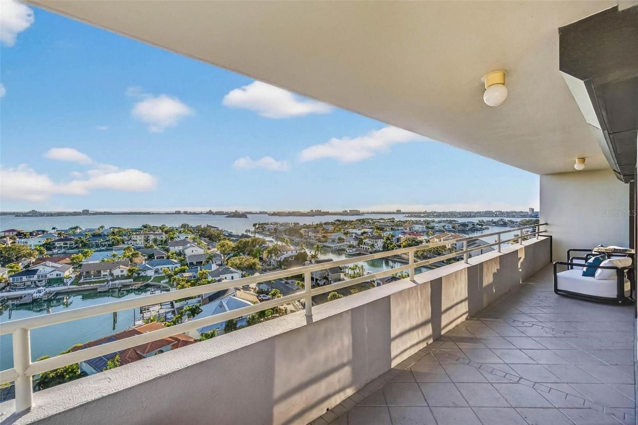 5950 Pelican Bay Plaza S, Unit 2A, Saint Petersburg, FL 33707 Photo