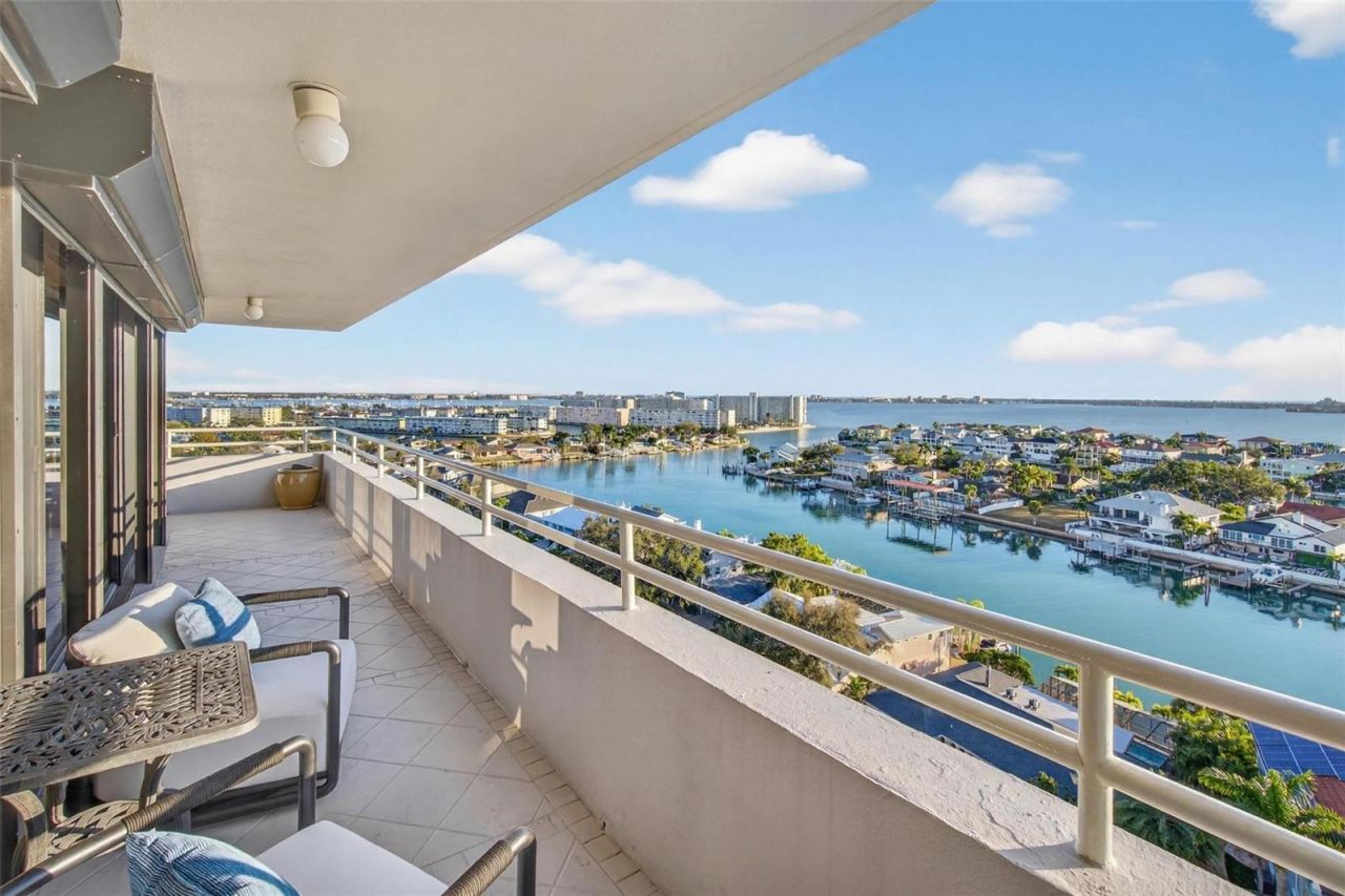 5950 Pelican Bay Plaza S, Unit 2A, Saint Petersburg, FL 33707 Photo