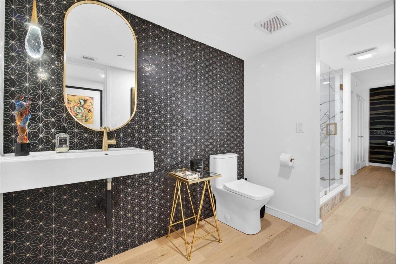 5950 Pelican Bay Plaza S, Unit 2A, Saint Petersburg, FL 33707 Photo