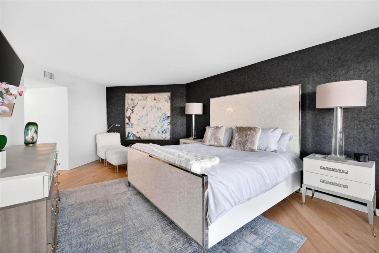 5950 Pelican Bay Plaza S, Unit 2A, Saint Petersburg, FL 33707 Photo