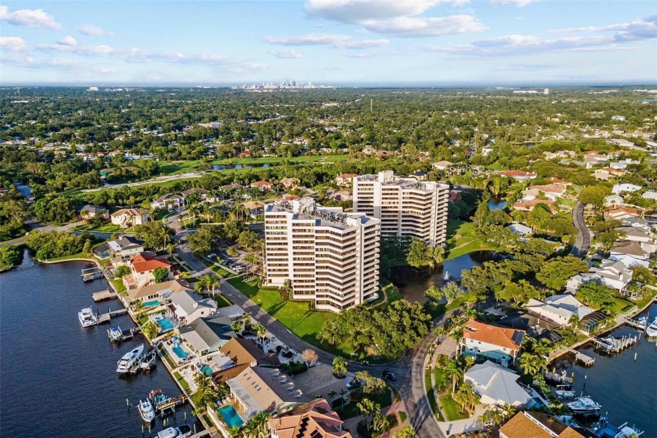 5950 Pelican Bay Plaza S, Unit 2A, Saint Petersburg, FL 33707 Photo