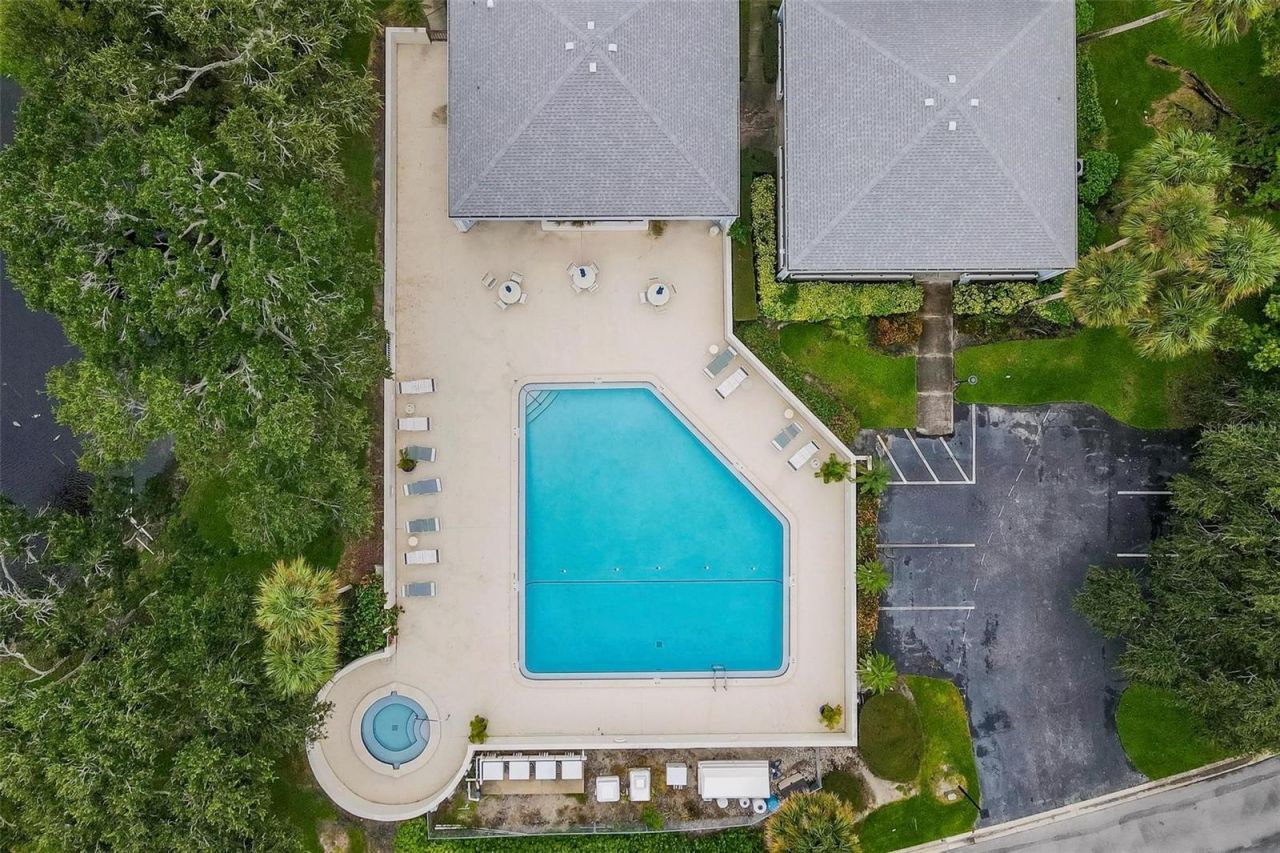 5950 Pelican Bay Plaza S, Unit 2A, Saint Petersburg, FL 33707 Photo