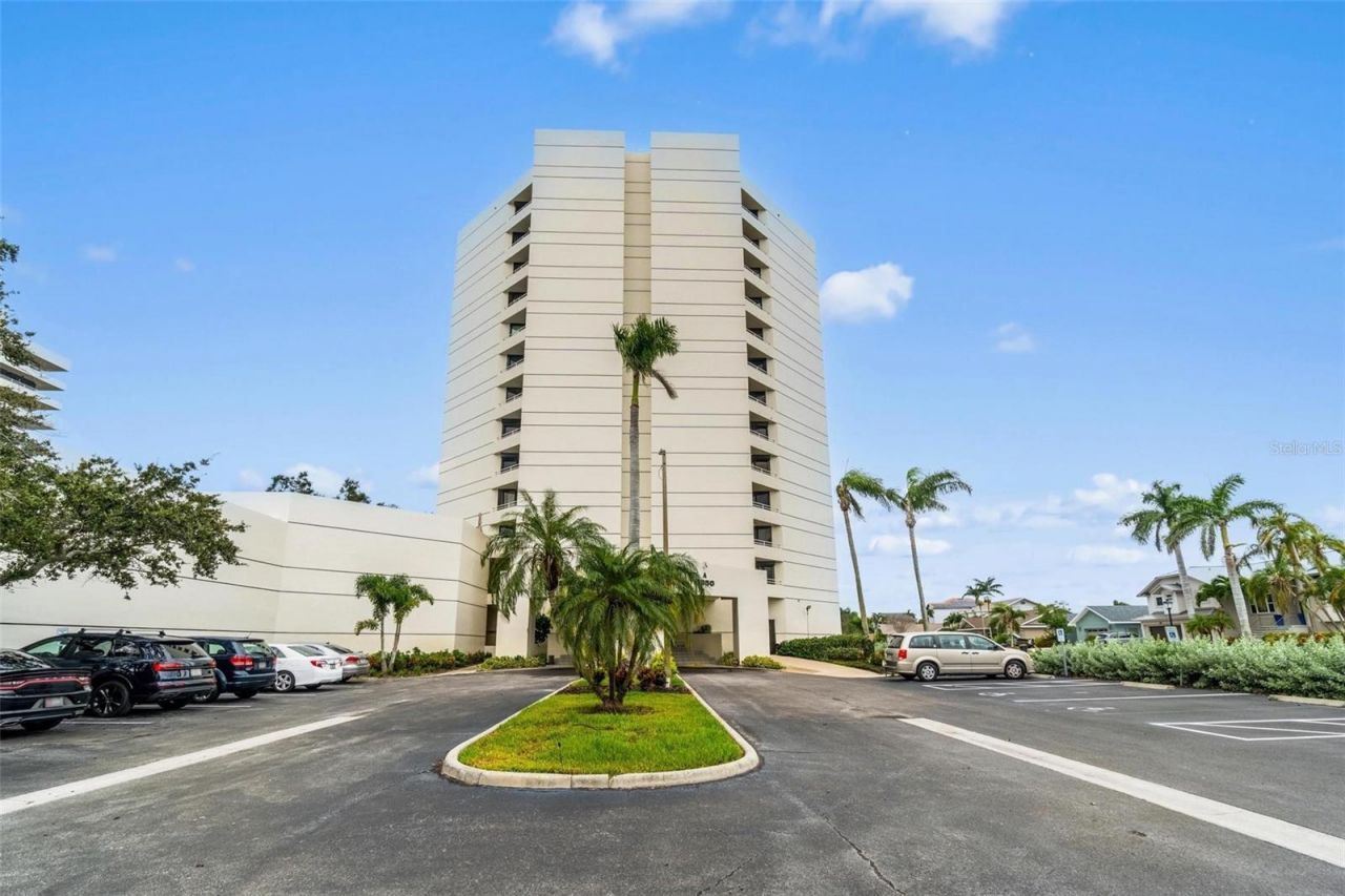 5950 Pelican Bay Plaza S, Unit 2A, Saint Petersburg, FL 33707 Photo