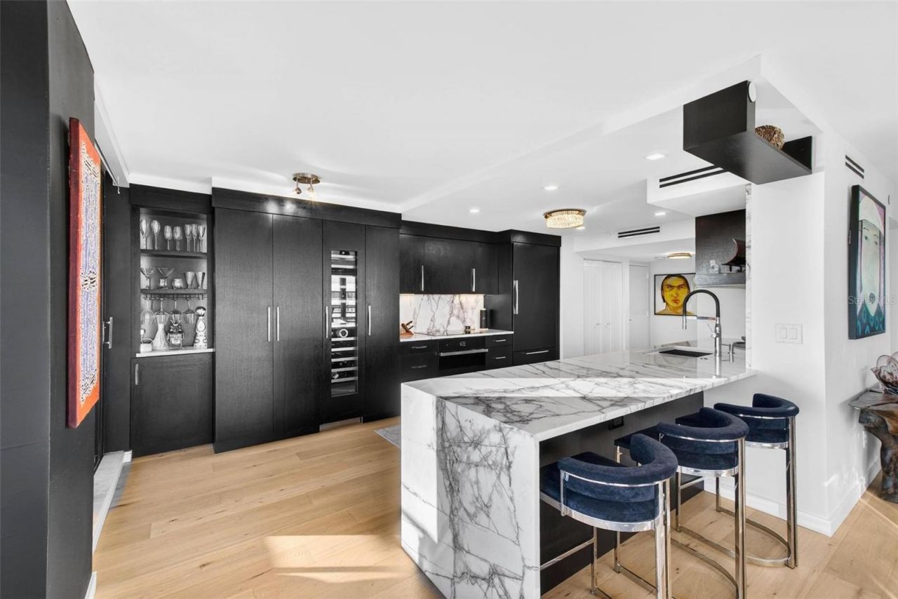 5950 Pelican Bay Plaza S, Unit 2A, Saint Petersburg, FL 33707 Photo