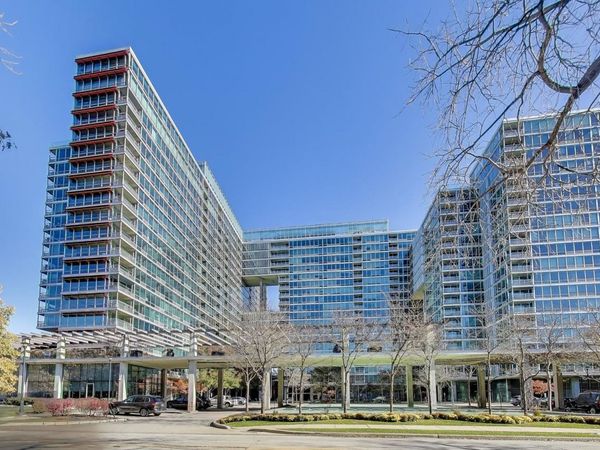 9725 Woods Drive, Unit 1005, Skokie, IL 60077