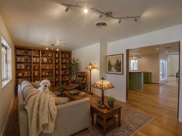 1607 S Elm ST, Georgetown, TX 78626