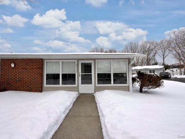 258 Newcastle Court , Unit F, Ridge, NY 11961