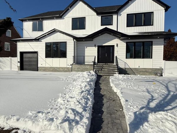 1000 Clark Place , Woodmere, NY 11598