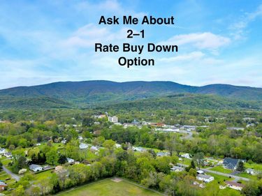 949 GLENWOOD STATION LN, Unit 202, Charlottesville, VA 22901