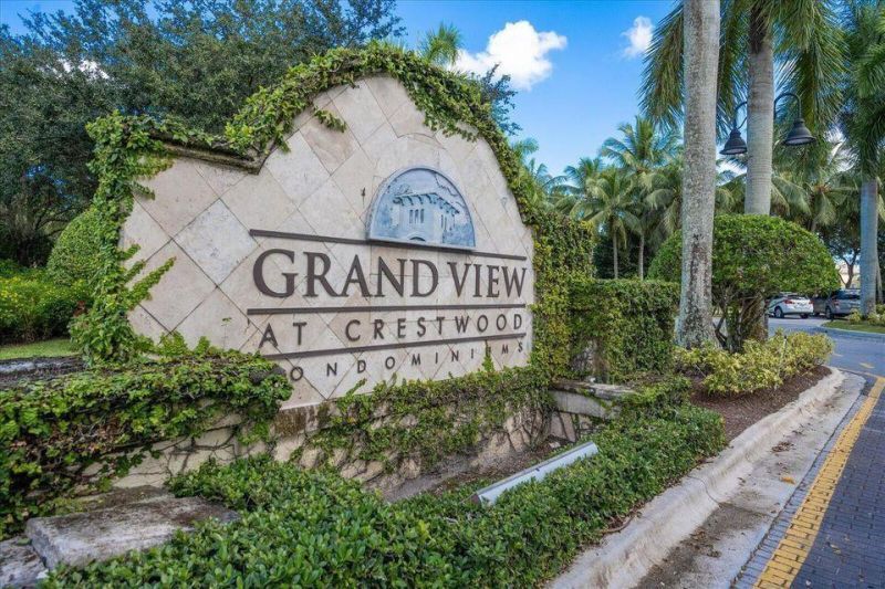 1100 Crestwood Court, Unit 1110, Royal Palm Beach, FL 33411 Photo