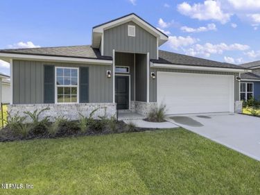 8375 HELMSLEY Boulevard, Jacksonville, FL 32119