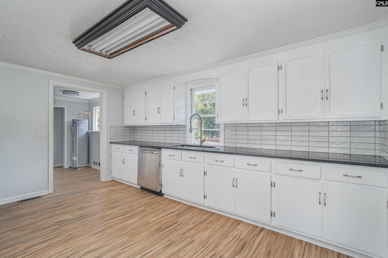 166 Woodcrest Lane  Photo 10